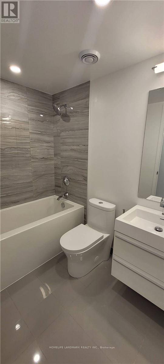 Photo - 39 Roehampton Ave Unit 1010