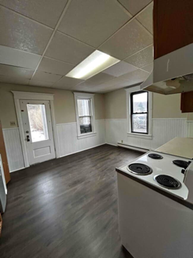 Photo - 418 N Main St Unit 1 B