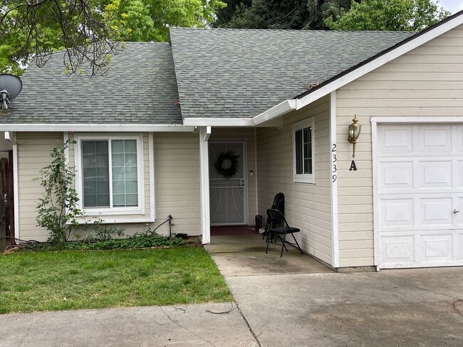 Building Photo - BR233-Lotti, Carole Kelly Unit A