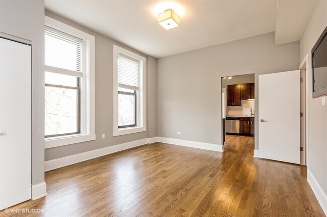 Photo - 1858 W Huron St Unit 2F