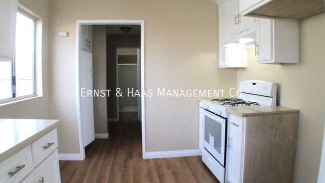 Photo - 3875 Cherry Ave