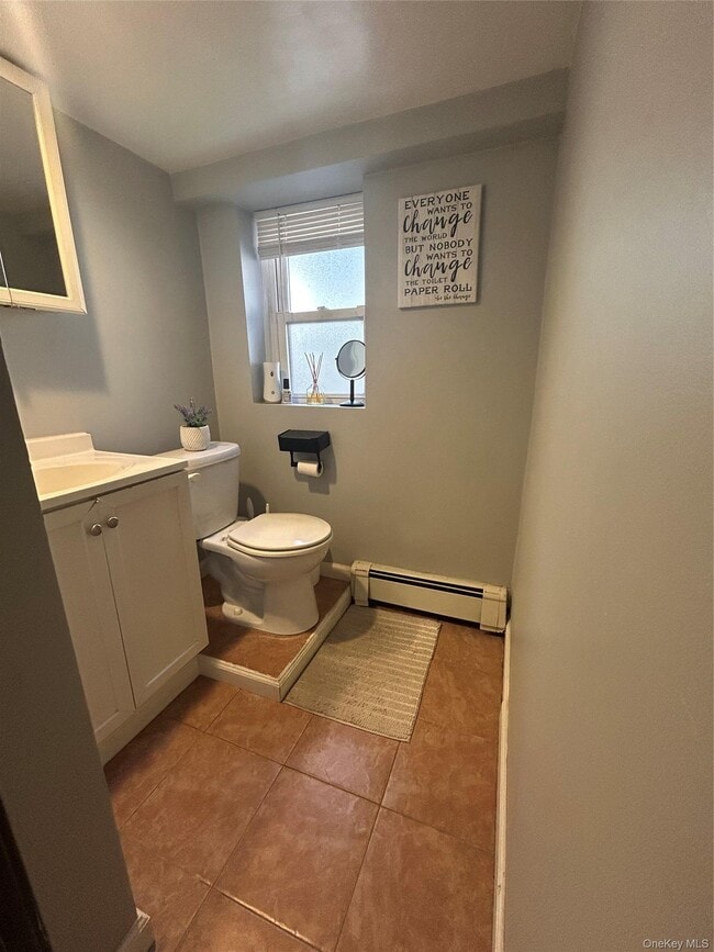 Photo - 70 Oswego Ave Unit Walk in