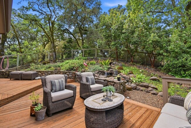 Building Photo - 4730 Woodcliff Ct