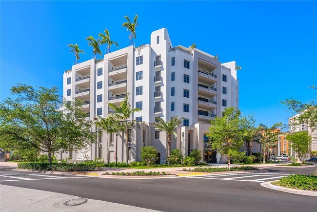 Building Photo - 701 Valencia Ave Unit 403