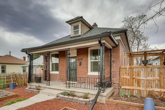 Remodeled Brick Bungalow in Denver's Globe... - Remodeled Brick Bungalow in Denver's Globe... House