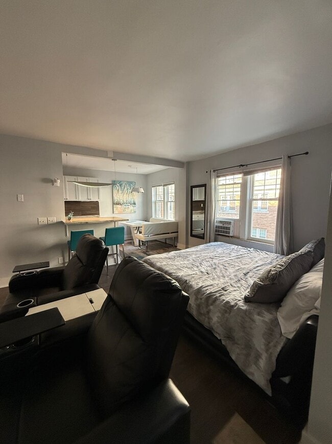 Photo - 1028 E Juneau Ave Unidad 702