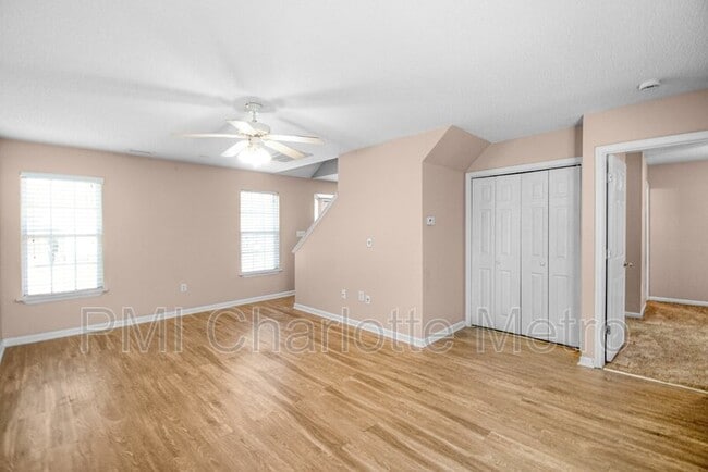 Photo - 6550 Lynmont Dr
