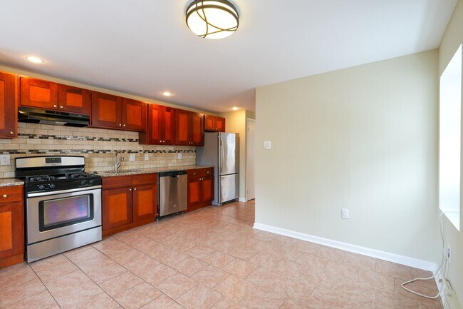 Photo - Passyunk Area great one bed with patio