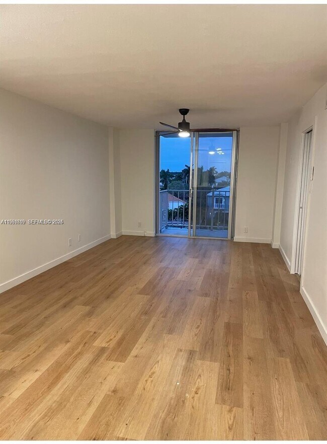 Photo - 1731 SE 15th St