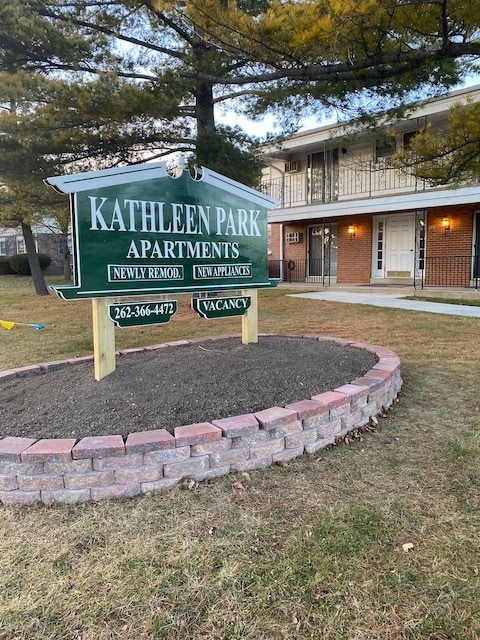 Building Photo - 6830 W Kathleen Ct Unit 1