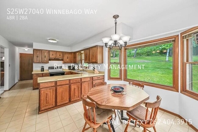 Photo - S25W27040 Winnebago Way