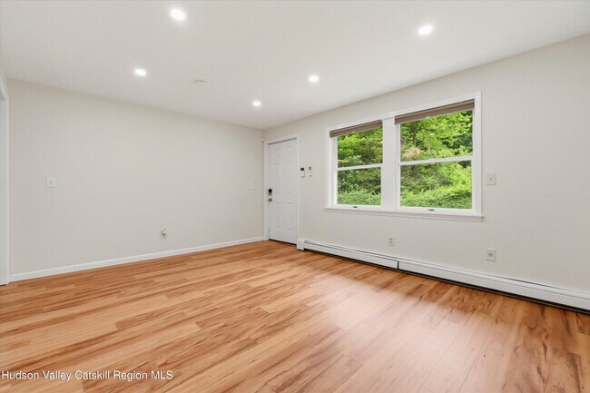 Photo - 133 N Smith Rd