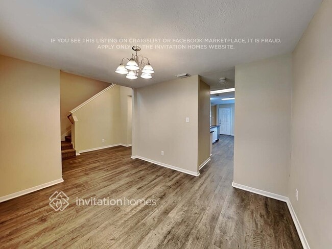 Photo - 308 Glade Bridge Ln