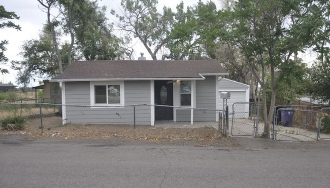 Building Photo - 2809 W Short Pl Rental
