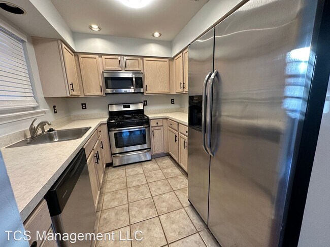 Photo - 3 br, 1.5 bath House - 105 Goldfinch Ct