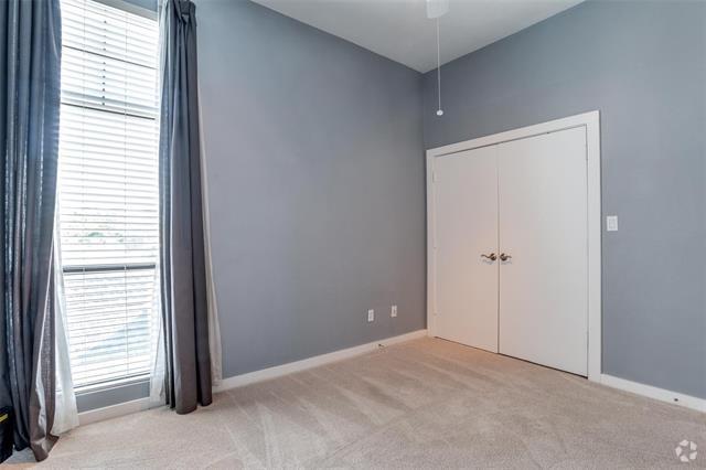 Building Photo - 4212 Bowser Ave Rental