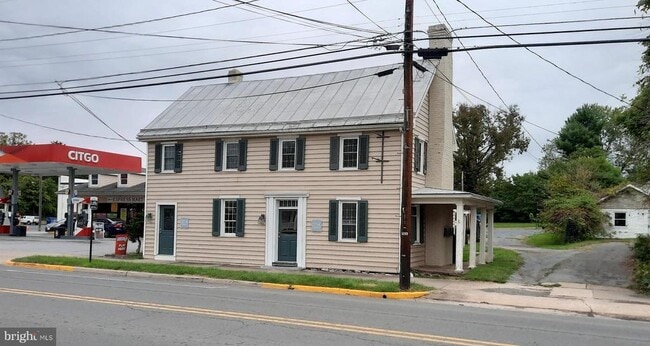 Photo - 217 S Main St Apartment Unit A