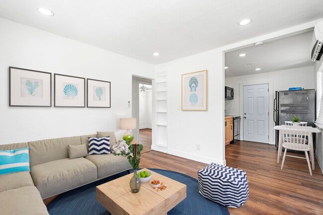 Building Photo - 4120-4111 11th Ave S Rental