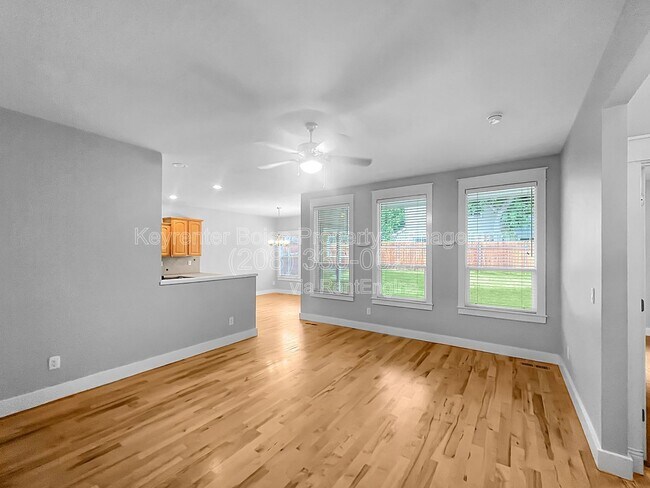 Photo - 2120 N Eagle Creek Ln