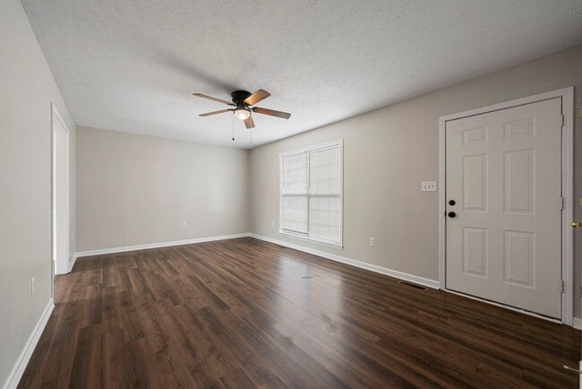 Photo - 1307 Miller Pond Rd