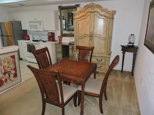 Photo - 2810 Grande Pkwy Unidad 113