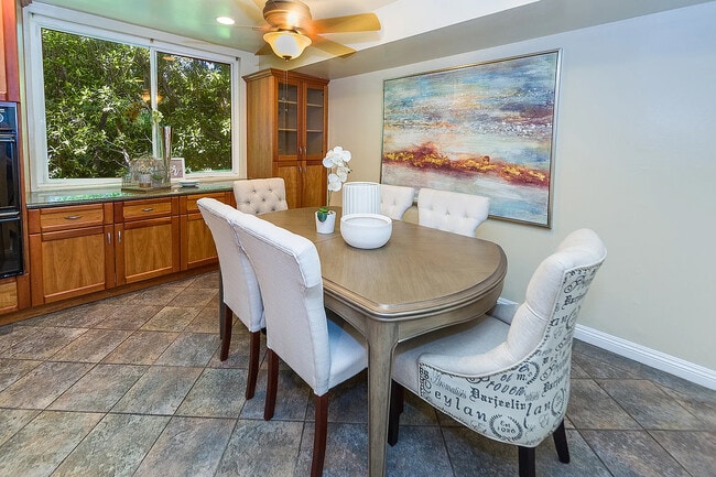 Photo - 4610 Densmore Ave Unit 9