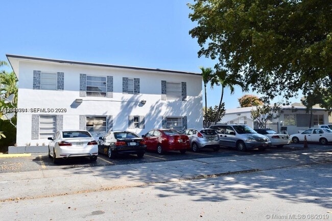 Photo - 1843 Dewey St Unit 102
