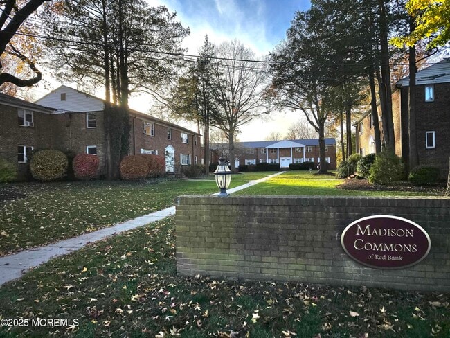 Building Photo - 142 South St Unit 10B