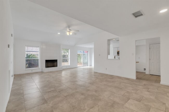 Photo - 4307 Eagle Fork Dr