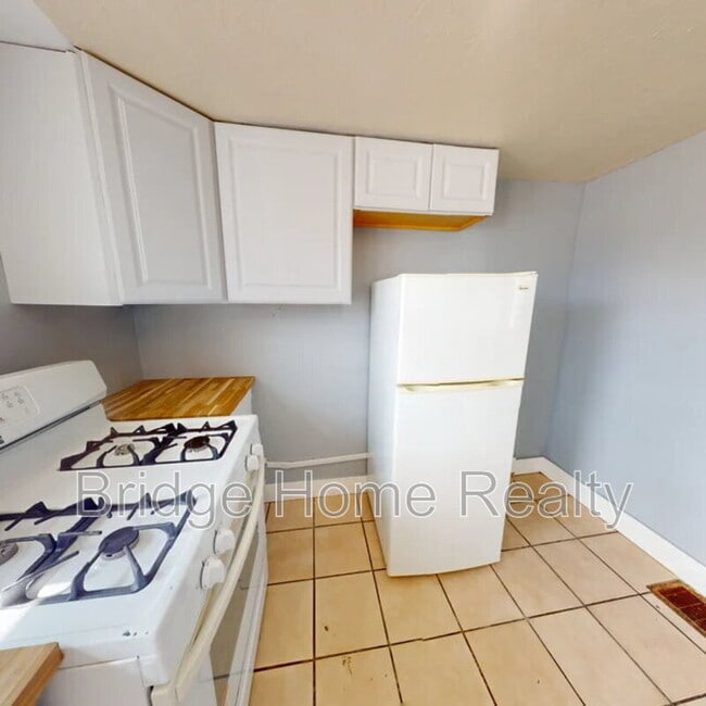 Photo - 139 N Water Ave Unit 1