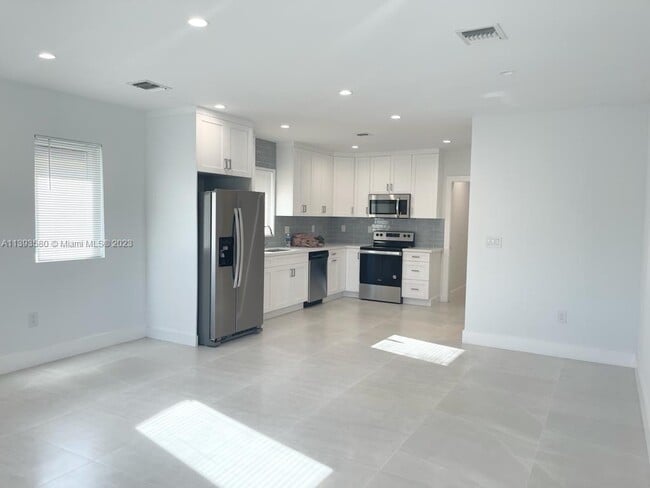 Photo - 6331 SW 23rd St