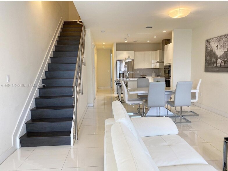 Photo - 10220 NW 63rd Terrace