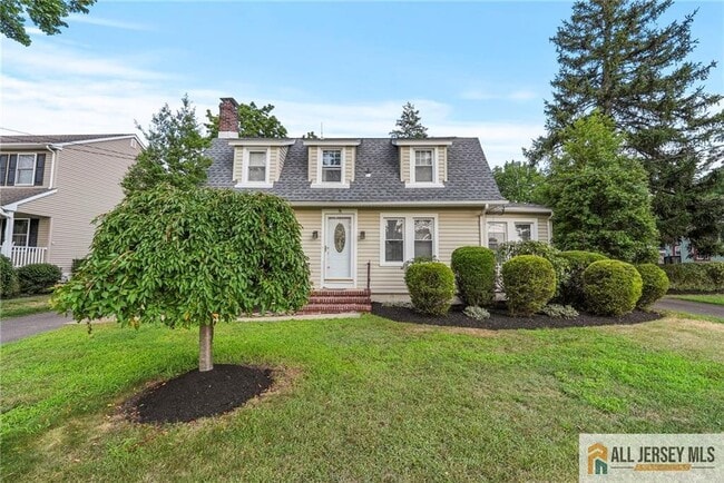 Building Photo - 76 Carlisle Ave Unit A