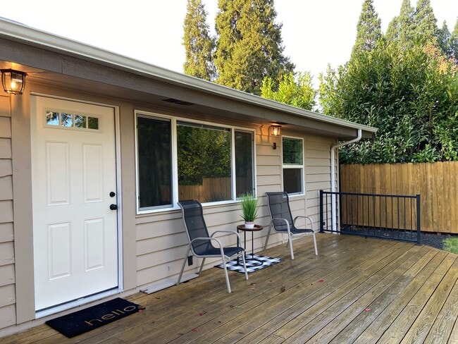 Building Photo - 355irv Unit 353