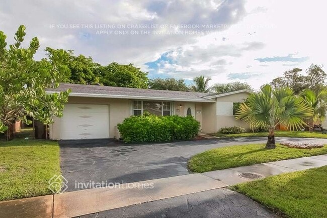 Photo - 7041 SW 2nd Ct