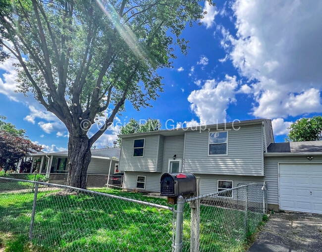 Building Photo - 912 Tellega Ave Rental