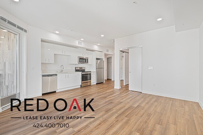 Building Photo - 1860 N Western Ave Unit 213