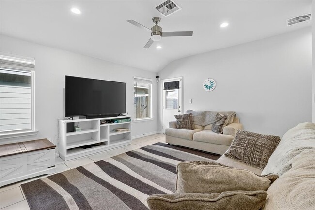 Photo - 1818 Secretariat Dr