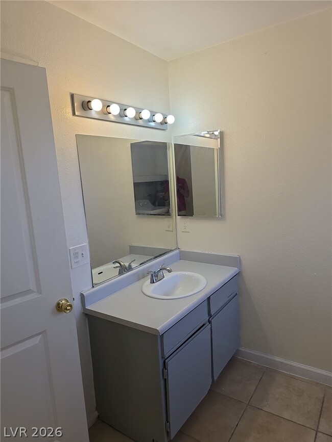 Photo - 1690 N Lamont St