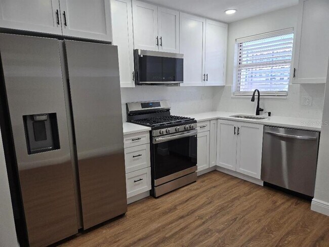 Photo - 6025 Shore Blvd S Unit 405