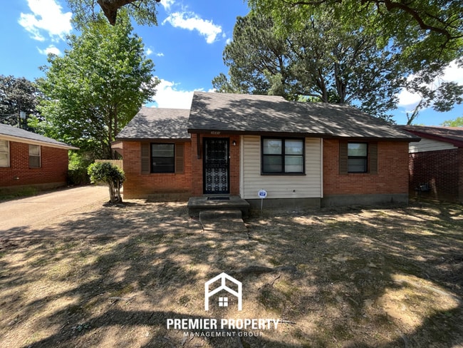 Building Photo - Charming 3BR/2BA in South Memphis | Fully Fenced Backyard & Open Layout