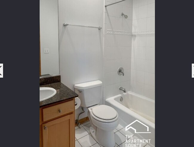 Photo - 1103 W Cornelia Ave Unit 4