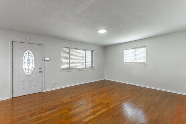 710 Moore St