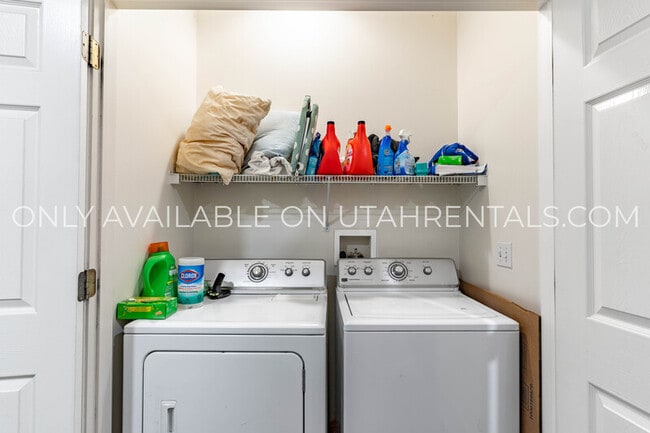 Photo - 331 Belmont Pl