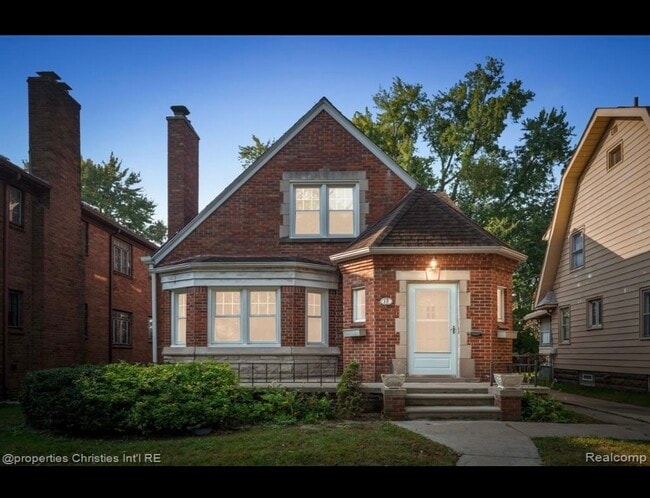 Photo - 18 Woodward Heights Blvd