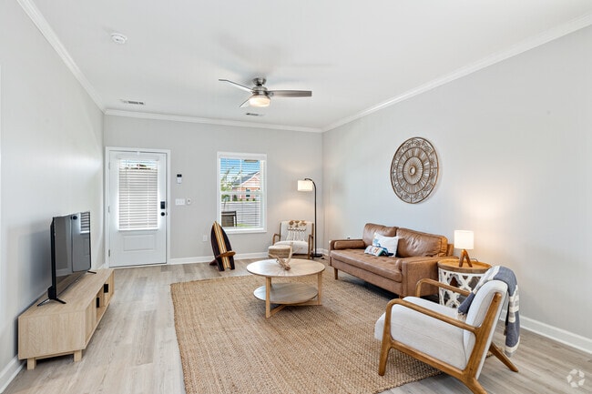 2BR, 2BA - 1,232SF - Living
