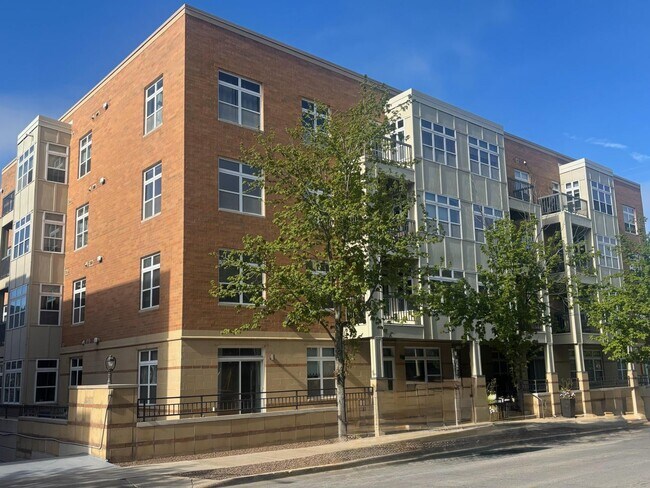 Photo - 1925 N Water St Unidad 202 Rental