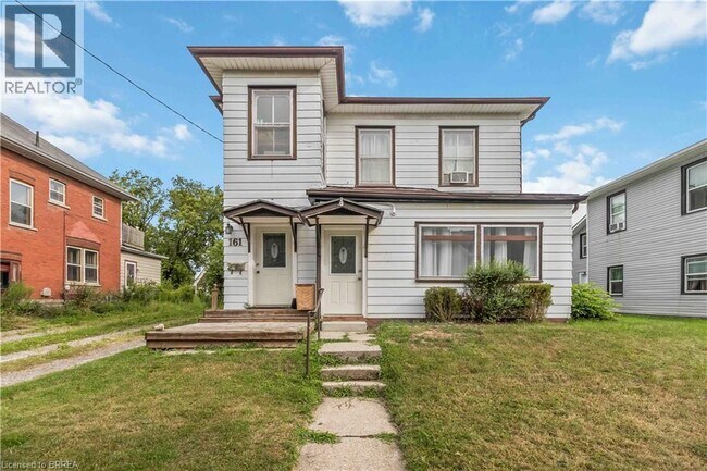 Photo - 161 Maple St