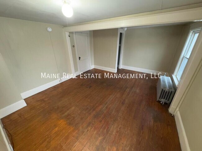 Photo - 191 Center St Unit 4