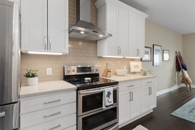 5317 Highpointe Lakes Dr Unit 402